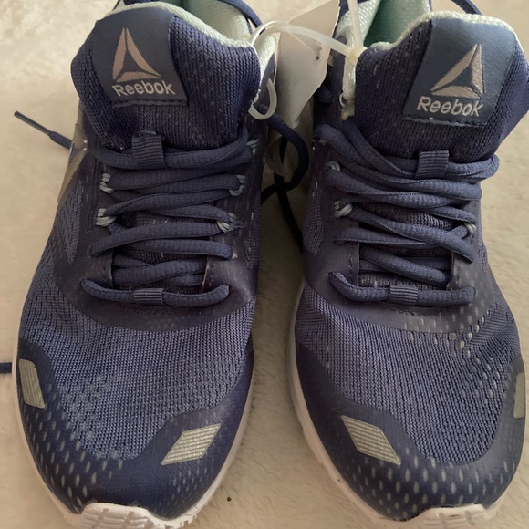 Women’s Reebok 6.5 NWT - Picture 2 of 6